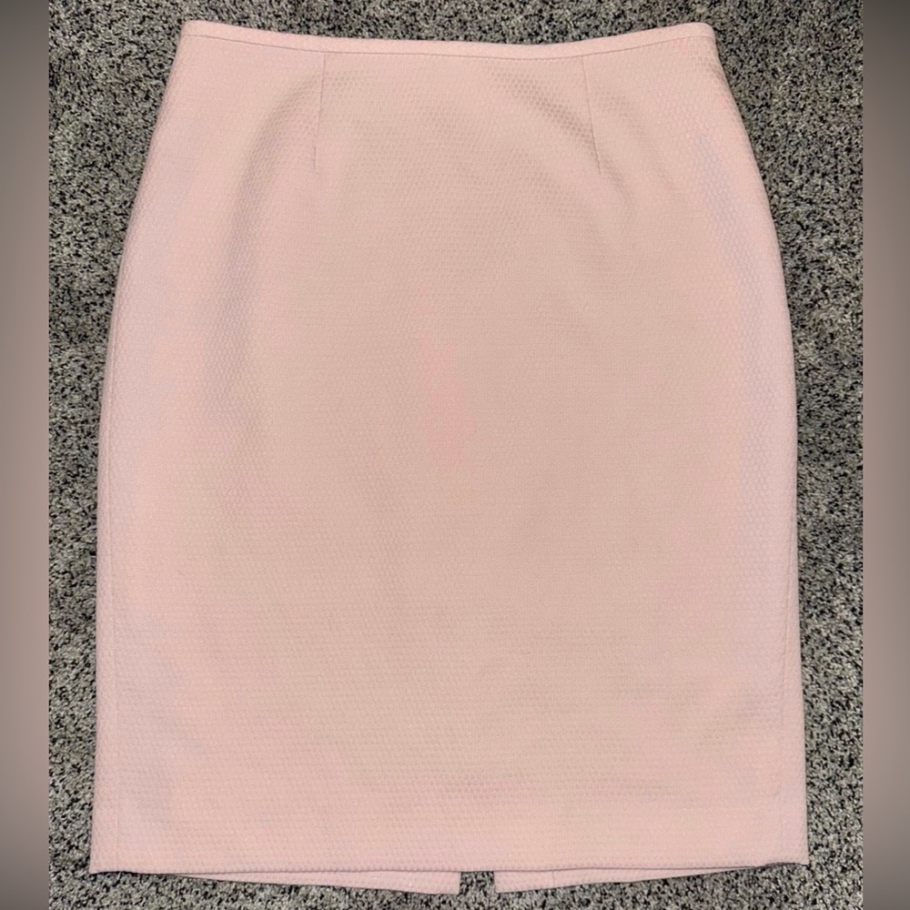 Calvin Klein Soft Pink Pencil Skirt size 8